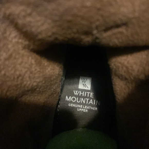 White Mountain Women's Chestnut Suede Behari Ankle Bootie Size 8.5M - Picture 8 of 12